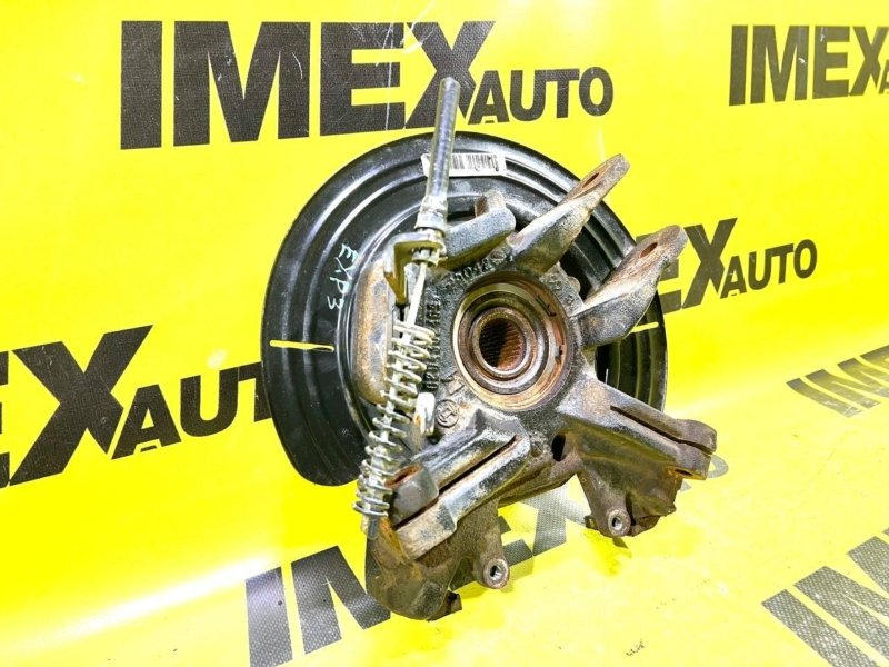 Кулак задний левый Explorer 3 2005 UN152 4.0