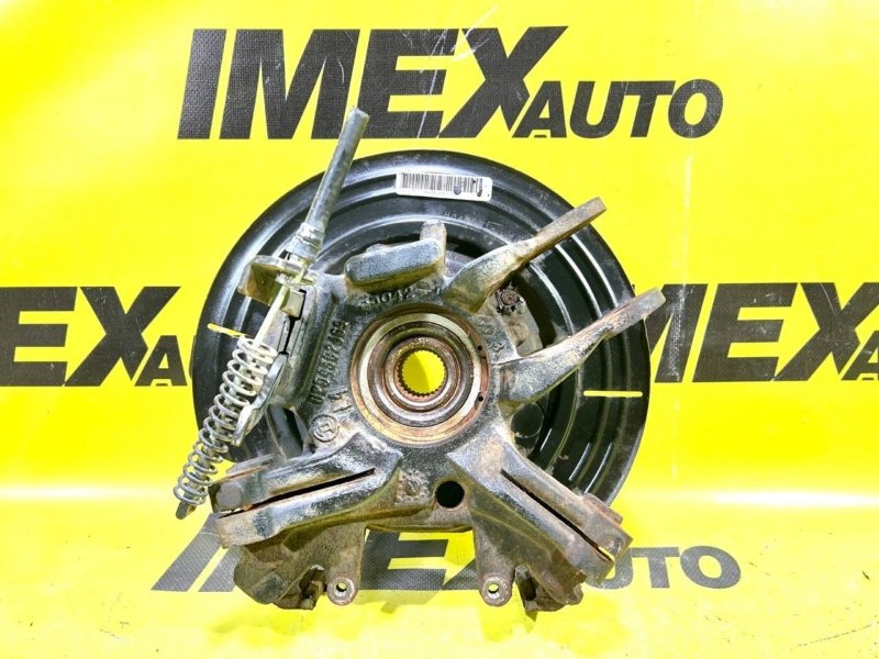 Кулак задний левый Explorer 3 2005 UN152 4.0