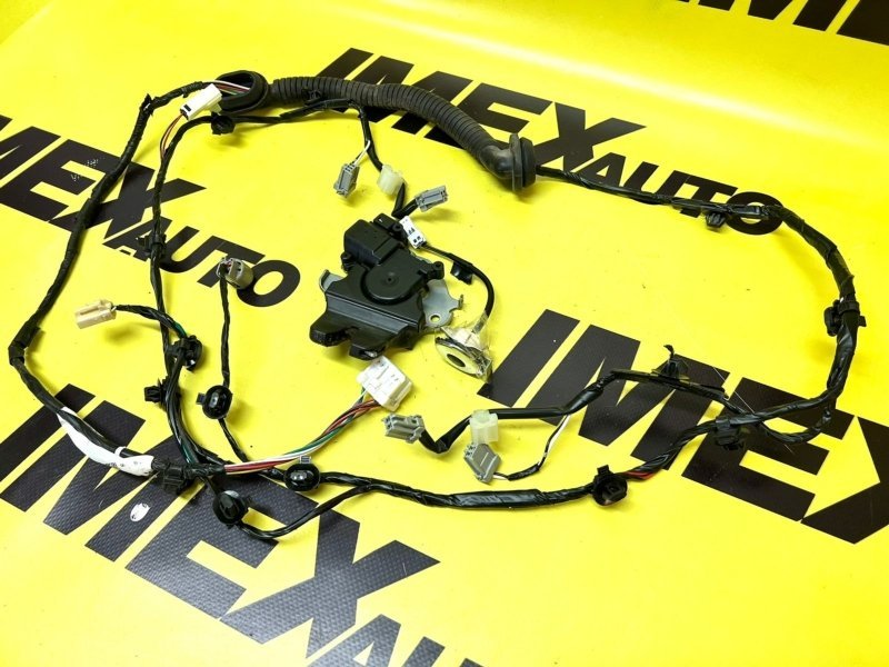 Замок+кнопка багажника Lancer 10 2010 4B11T