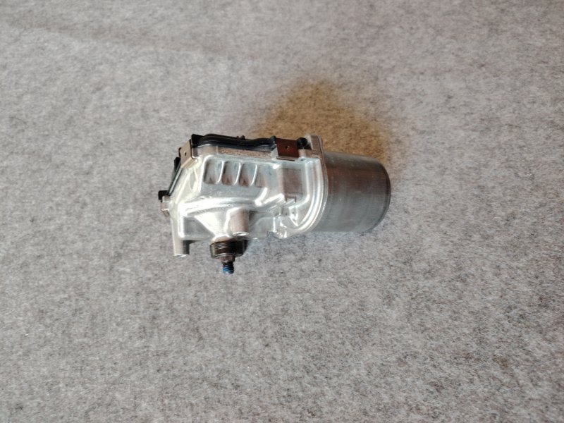 Мотор стеклоочистителя Octavia 13-20