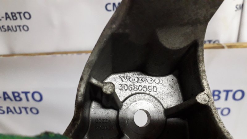 Кронштейн ДВС Volvo XC90 ХС90 3.2 Кронштейн ДВС Volvo XC90 ХС90 3.2