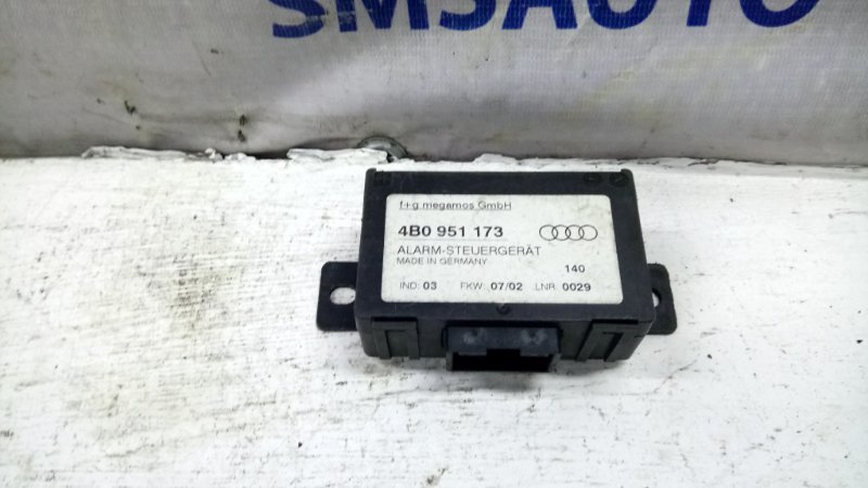 Блок управления Audi A4 Блок управления Audi A4