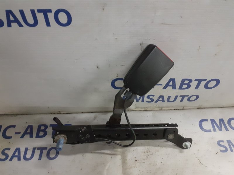Замок ремня безопасности задний Mercedes-Benz S-Class W221 5.5 A2218601169 контрактная