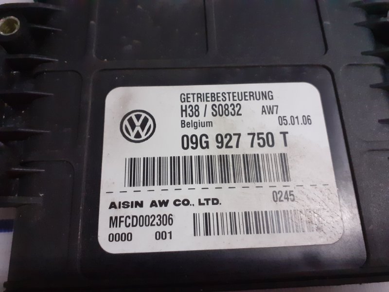 Блок управления АКПП Passat 2006-2007 2.0T
