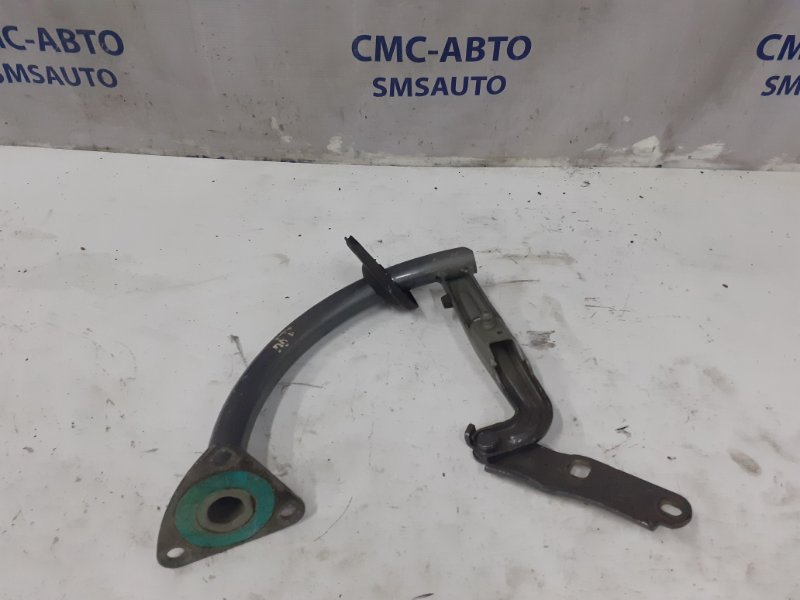 Запчасть петля багажника правая Volkswagen Passat 2006-2008 B6 2.0 3C5827302 контрактная Петля багажника правая Volkswagen Passat 2006-2008 B6 2.0 3C5827302 контрактная