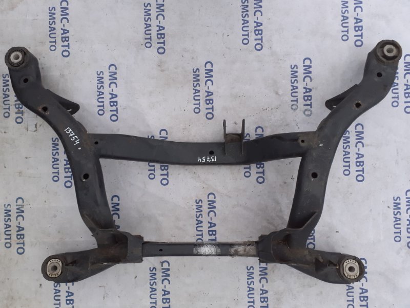 Подрамник задний Audi A6 4F 3,2L Подрамник задний Audi A6 4F 3,2L