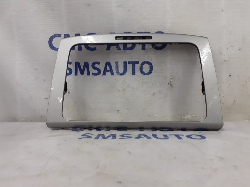 Запчасть накладка центральной консоли передняя Volkswagen Tiguan 2.0T 3C0858069M Б/У Накладка центральной консоли передняя Volkswagen Tiguan 2.0T 3C0858069M Б/У