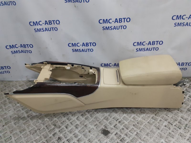 Подлокотник Audi A7 3.0T Подлокотник Audi A7 3.0T