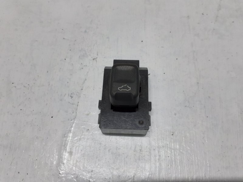 Кнопка Volvo S80 1999 Кнопка Volvo S80 1999