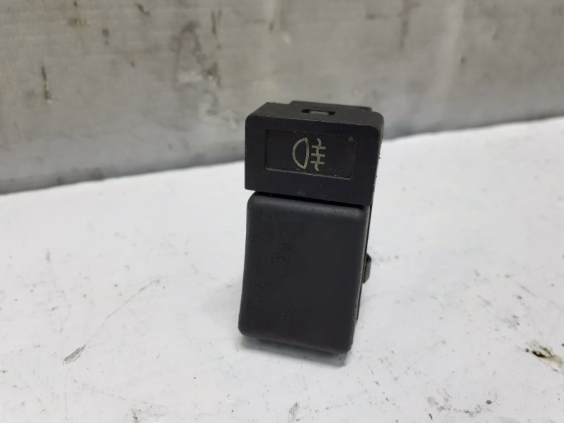 Кнопка Volvo 850 1992 Кнопка Volvo 850 1992