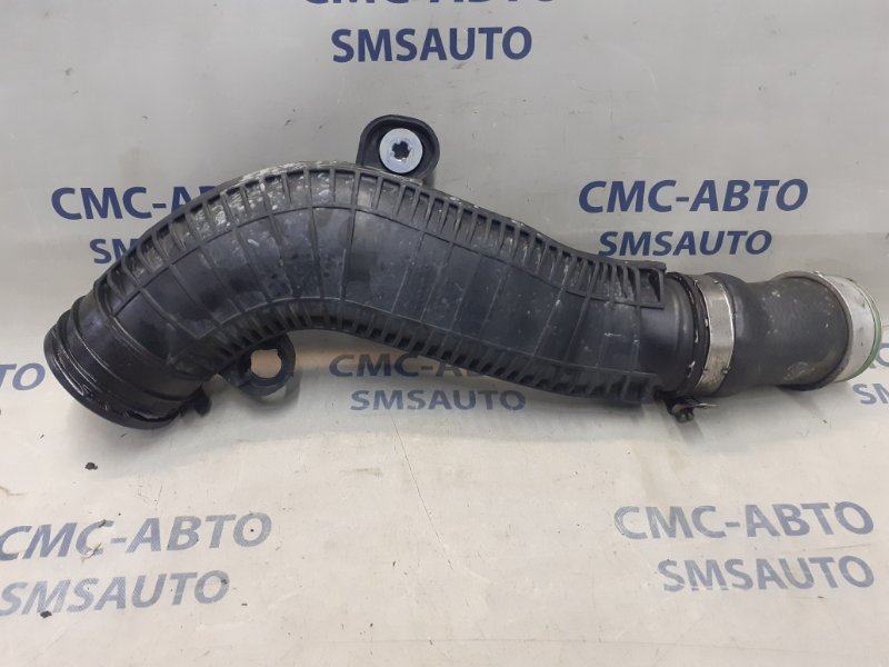 Патрубок интеркулера Tiguan 2011-2015 2.0T