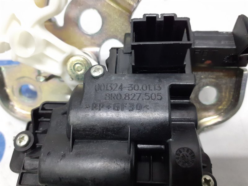 Замок багажника Audi A7 4G 3.0 CGW