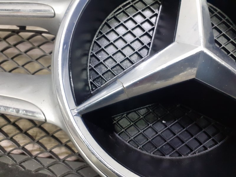 Решетка радиатора E-Class W212 2.2D