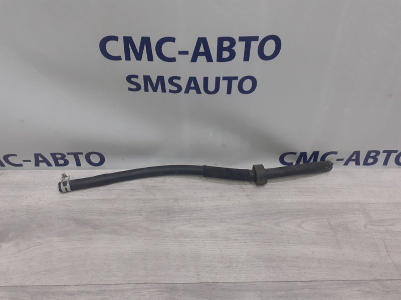 Патрубок охлаждения ML W164 3.5