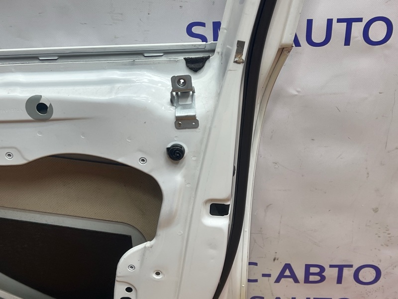Дверь передняя правая Touareg NF 3.0 CGE