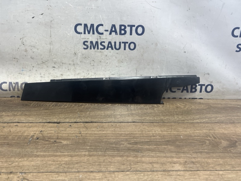 Запчасть накладка двери вертикальная передняя правая Audi Q5 8R 3.0TD 8R0837902 контрактная Накладка двери вертикальная передняя правая Audi Q5 8R 3.0TD 8R0837902 контрактная