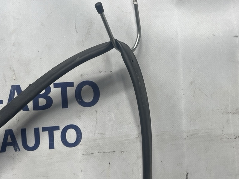 Уплотнитель двери задний правый Q5 8R 3.0TD Уплотнитель двери задний правый Q5 8R 3.0TD