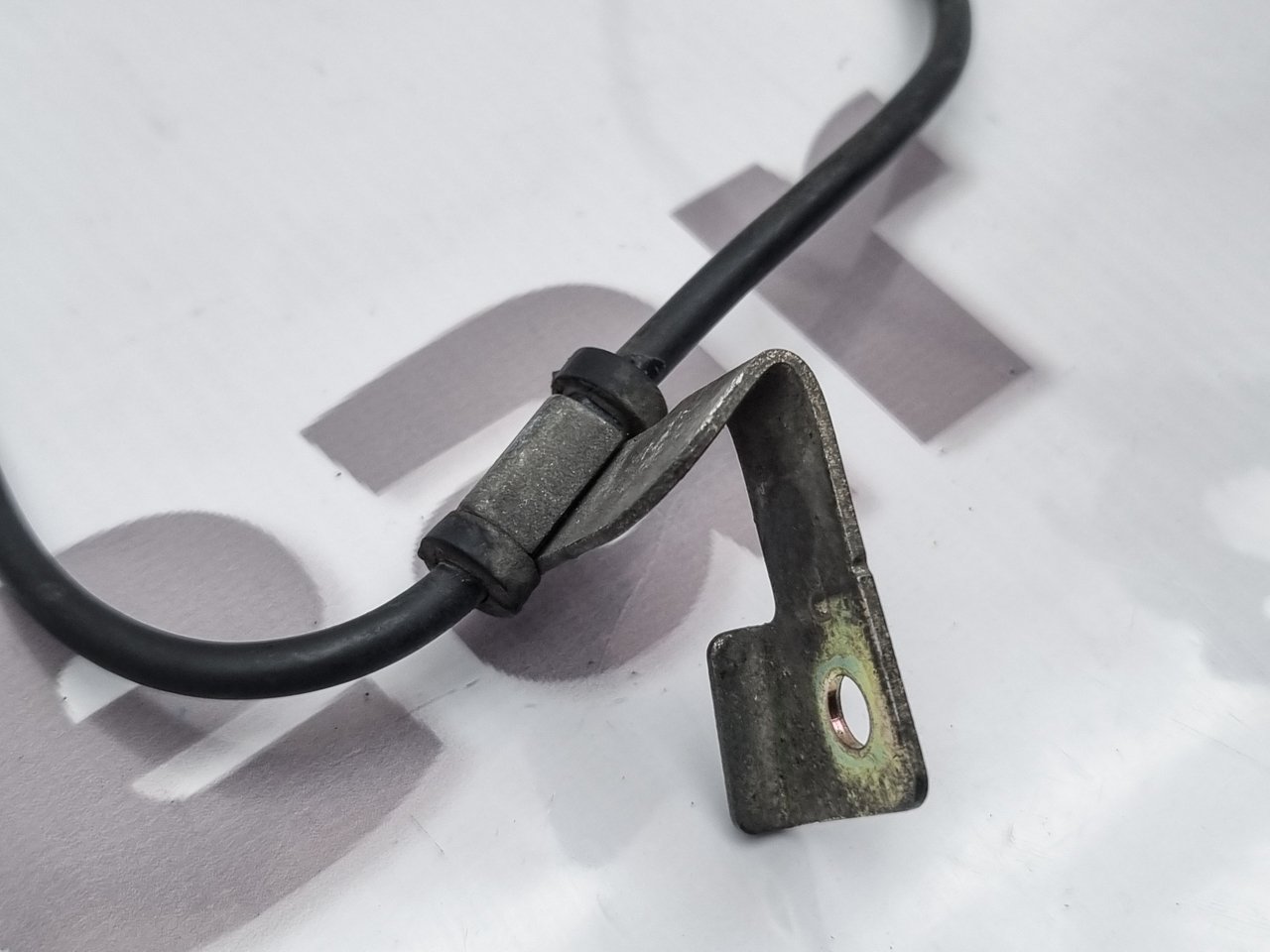 Датчик ABS передний правый Grand Escudo 2002 TX92W H27A