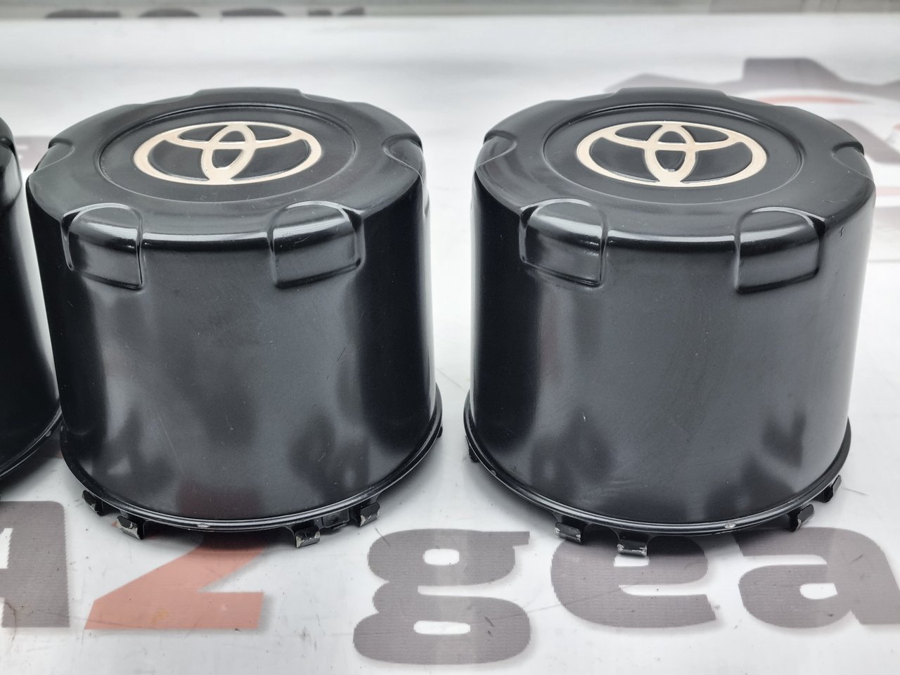 Колпачок ступицы Toyota Land Cruiser HZJ80 1HZ