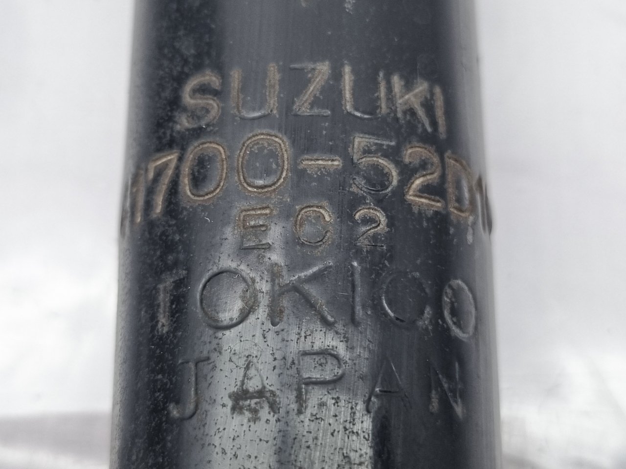 Амортизаторы комплект Grand Escudo 2002 TX92W H27A