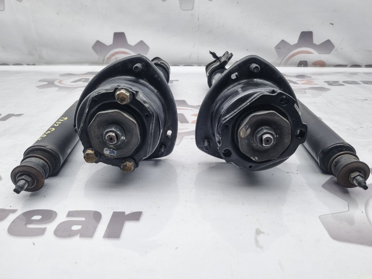 Амортизаторы комплект Grand Escudo 2002 TX92W H27A