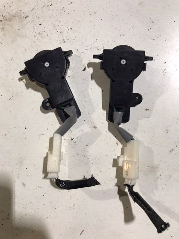 Заслонка печки LEXUS IS250 2011 GSE20 4GRFSE Б/У