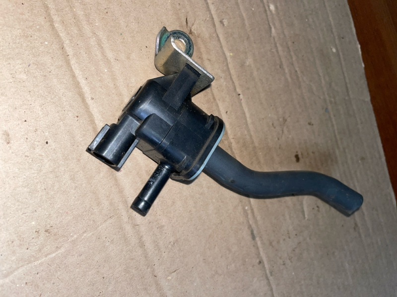 Клапан электромагнитный LEXUS IS250 2011 GSE20 4GRFSE 9091012276 Б/У