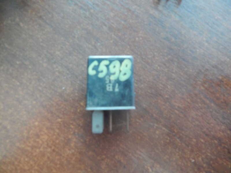 Реле TOYOTA PRIUS NHW20 1NZFXE 90987-02012 контрактная