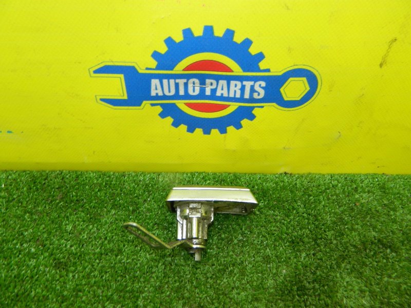 Личинка замка багажника TOYOTA CAMRY PROMINENT VZV20