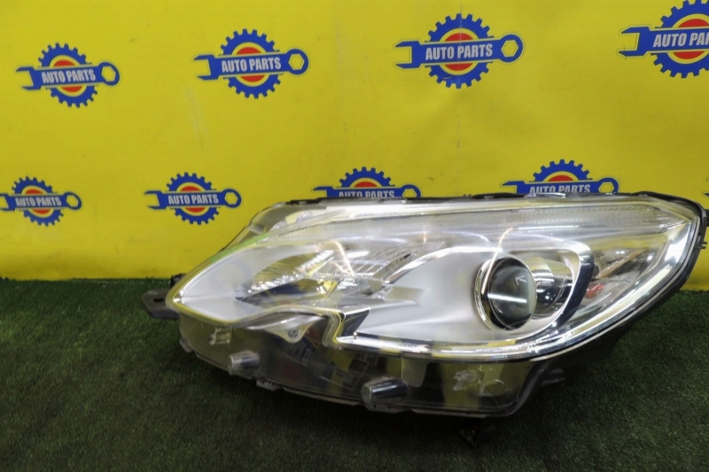Фара левая PEUGEOT 2008 A94 98154-05680 контрактная