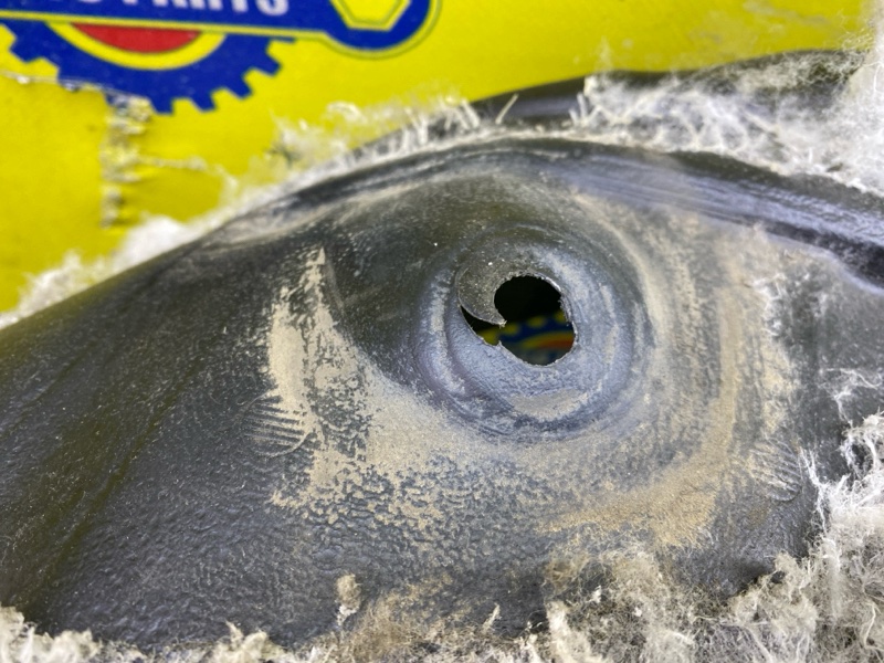 Подкрылок передний правый PRIUS NHW20 1NZFXE