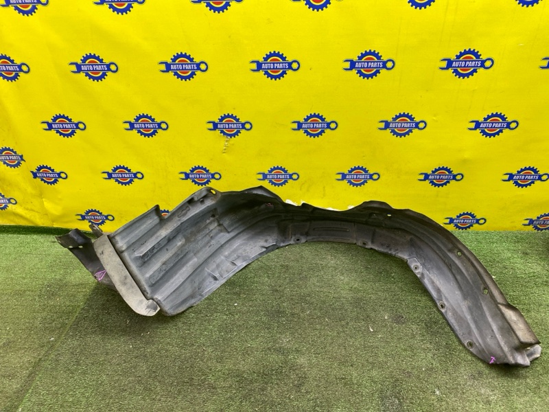 Подкрылок передний правый PRIUS NHW20 1NZFXE