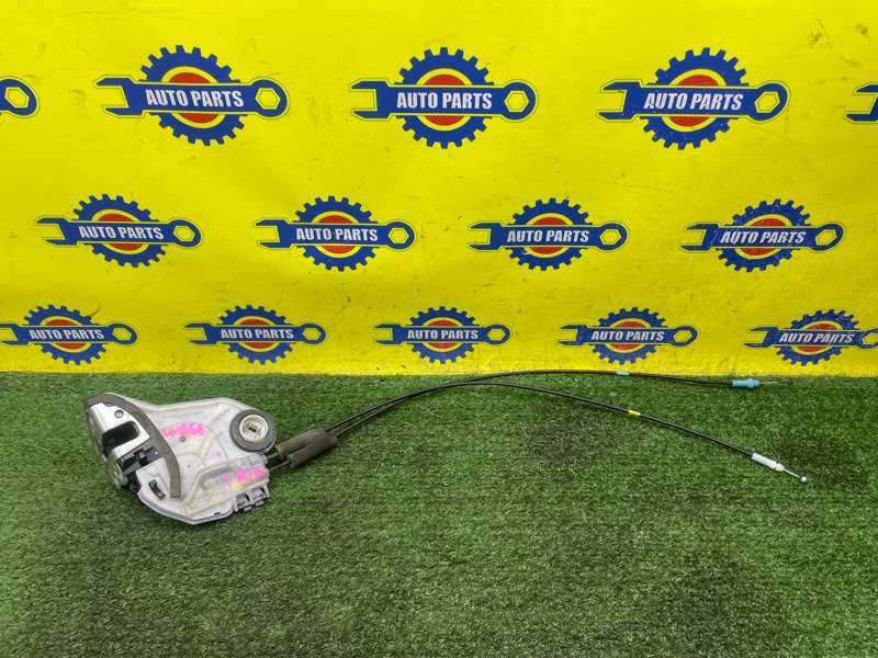 Замок задний правый TOYOTA PRIUS ALPHA ZVW41 2ZRFXE 69050-48060 контрактная