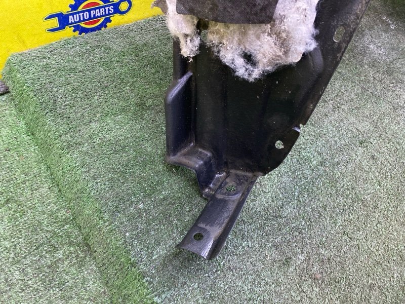 Подкрылок передний правый TOYOTA PRIUS NHW20 1NZFXE