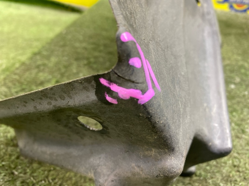 Подкрылок передний правый PRIUS NHW20 1NZFXE