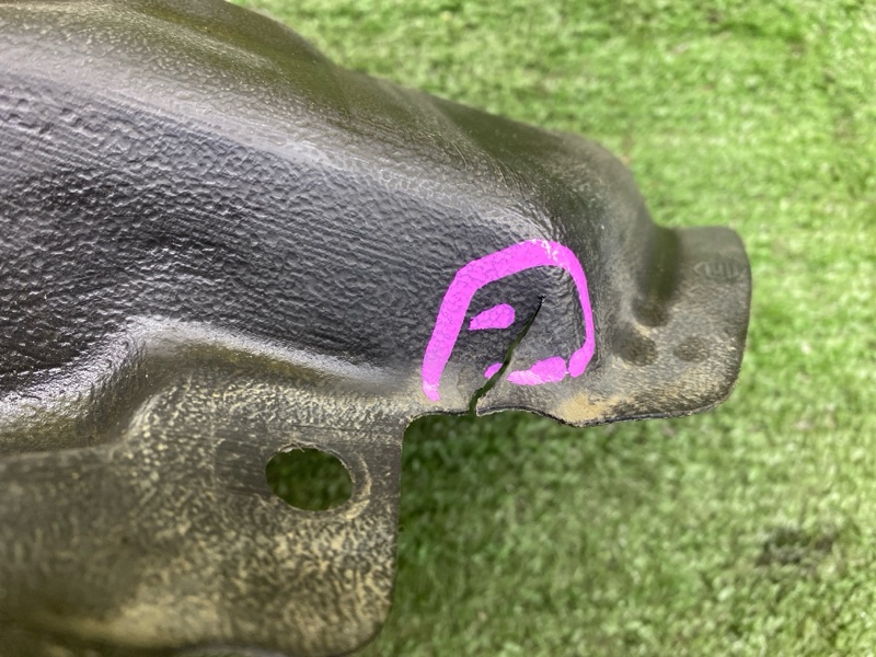 Подкрылок передний правый PRIUS NHW20 1NZFXE