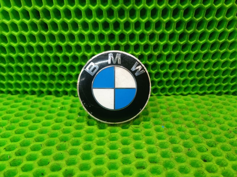 Колпачок ступицы BMW 5 E60 M54B25 36136783536 контрактная