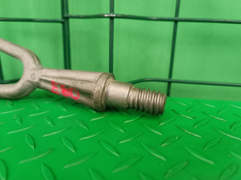 Крюк буксировочный BMW 5 E60 N52B30