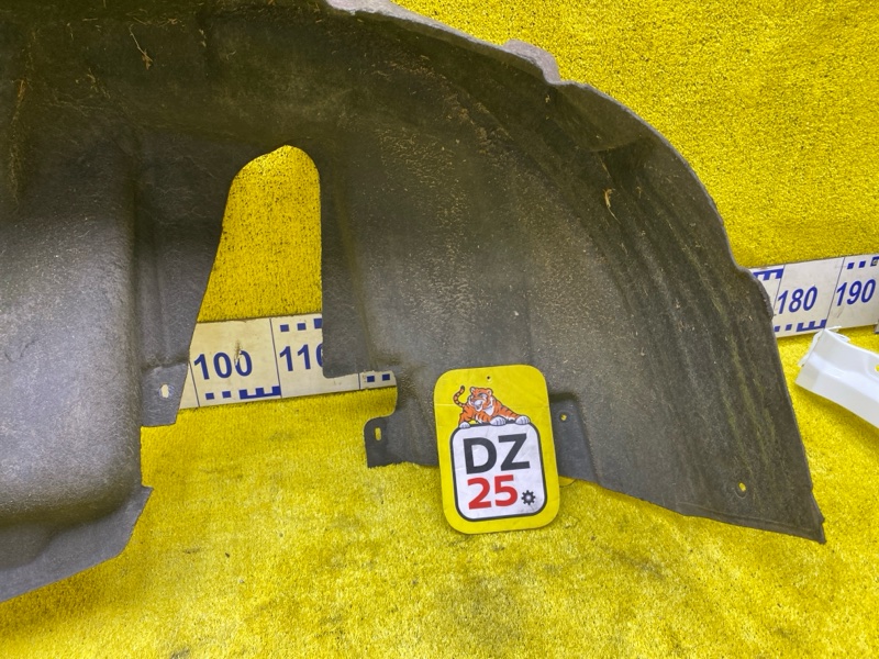 Подкрылок задний правый VOLKSWAGEN TIGUAN 5NCTH/5NCCZ/5N1/5N2 CTHA/CTH