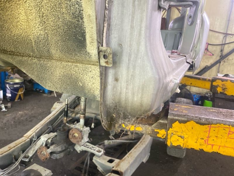 Порог кузова передний левый SUZUKI JIMNY/JIMNY SIERRA/JIMNY WIDE 1998/Цвет Z2S JB33W/JB43W G13B 64511-81A01-P41 контрактная