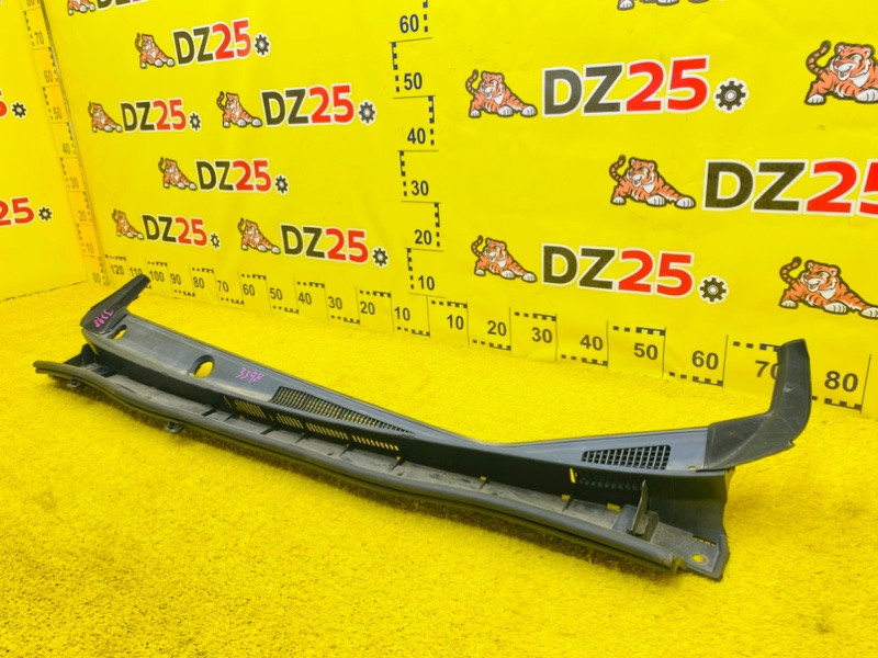Жабо переднее TOYOTA ESQUIRE ZWR80 2ZRFXE
