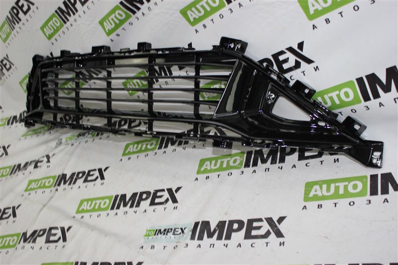 Решетка бампера центр передняя Geely Coolray SX 11
