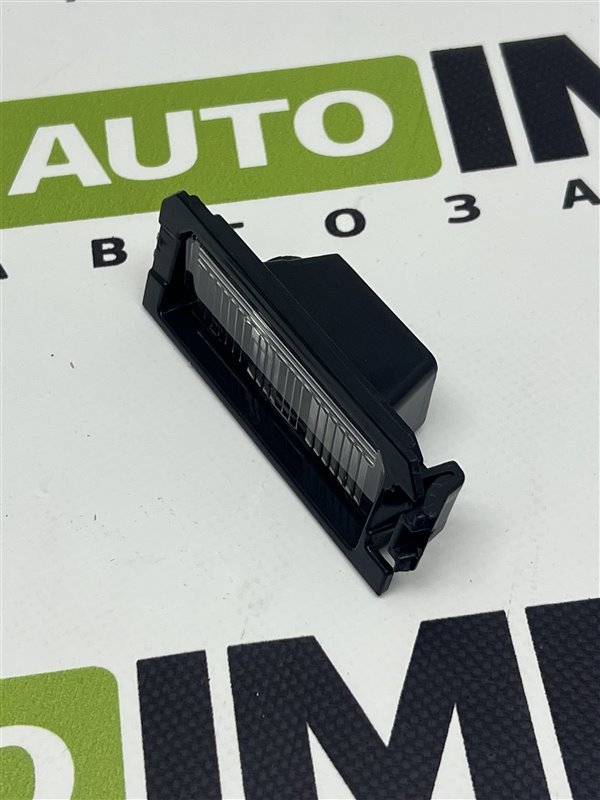 Подсветка номера правая RIO 2017-2023 IV 2017-2023