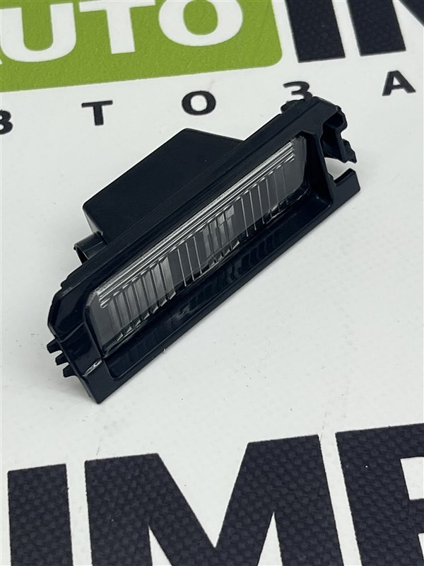 Подсветка номера правая RIO 2017-2023 IV 2017-2023