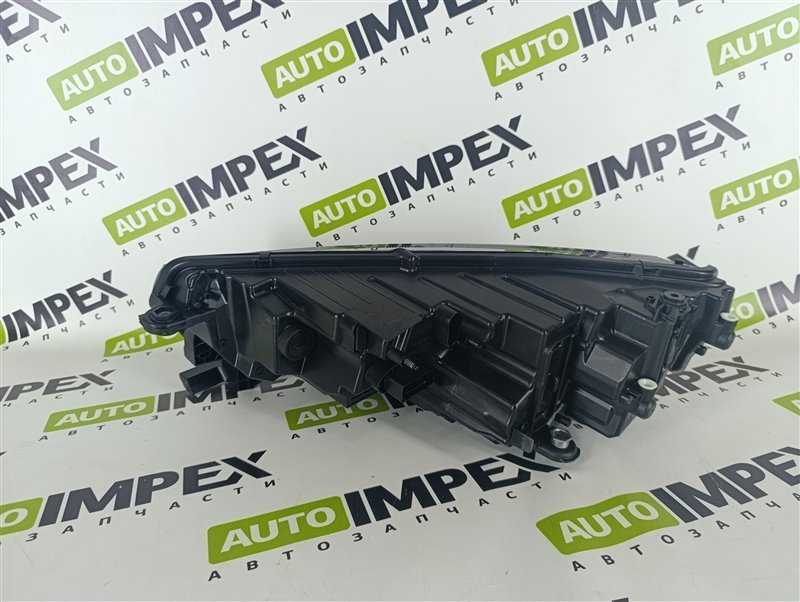 Фара правая Led передняя OCTAVIA 2021- A8 с 2021- Фара правая Led передняя OCTAVIA 2021- A8 с 2021-