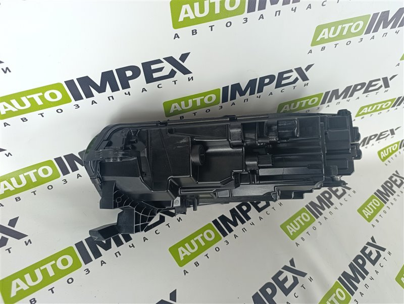 Фара правая Led передняя OCTAVIA 2021- A8 с 2021- Фара правая Led передняя OCTAVIA 2021- A8 с 2021-