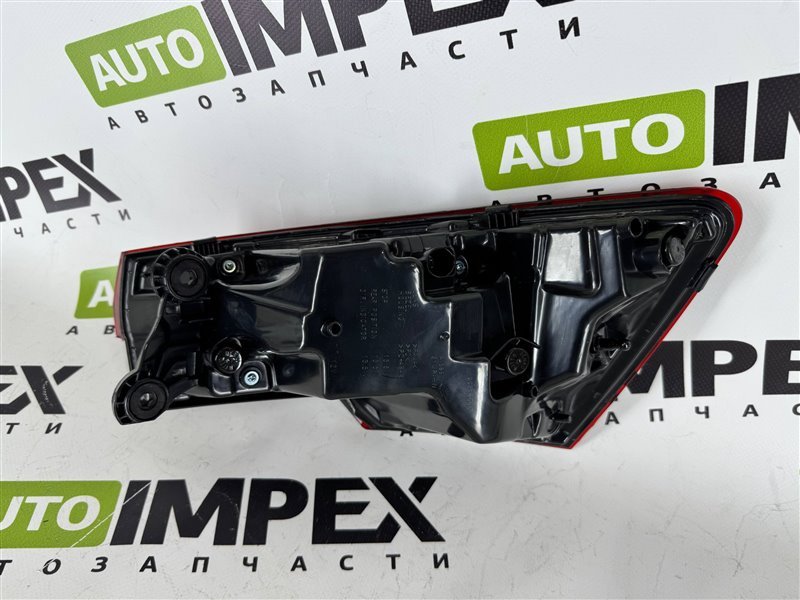 Фонарь левый OCTAVIA 2021- A8 с 2021-