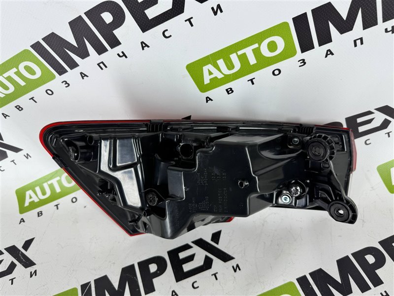 Фонарь правый OCTAVIA 2021- A8 с 2021-