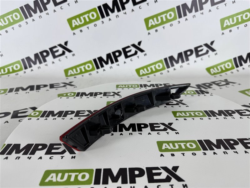 Катафот левый OCTAVIA 2021- A8 с 2021-