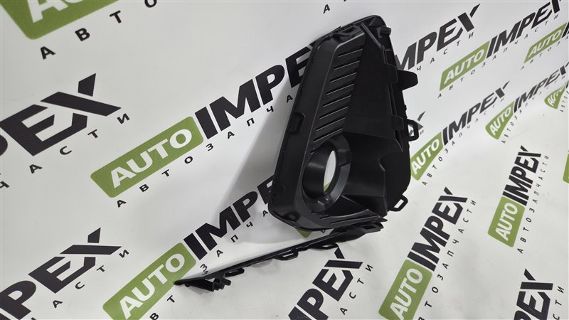 Рамка ПТФ правая Arrizo 8 2022-